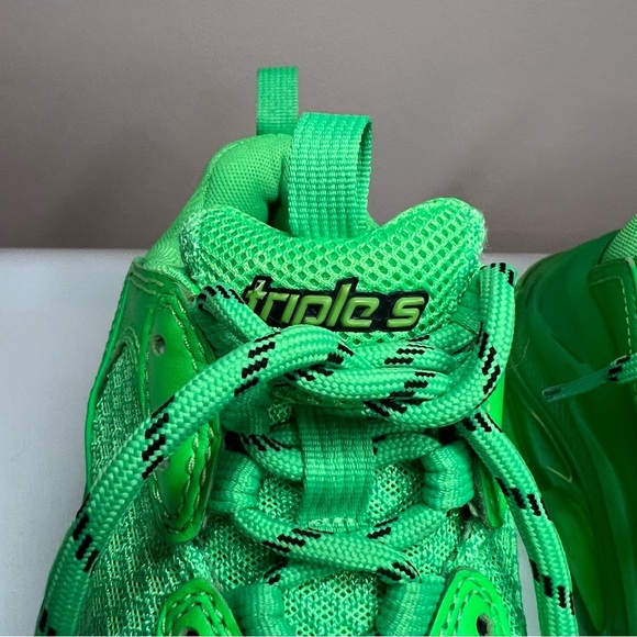 Balenciaga Fabric Mesh Clear Sole Womens Triple S Sneakers  Balenciaga Triple S Neon Green Clear Sole woman’s 5